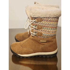 Women's Size 8 Bear Paw Suede/ Sherpa Lined Winter Boots GUC